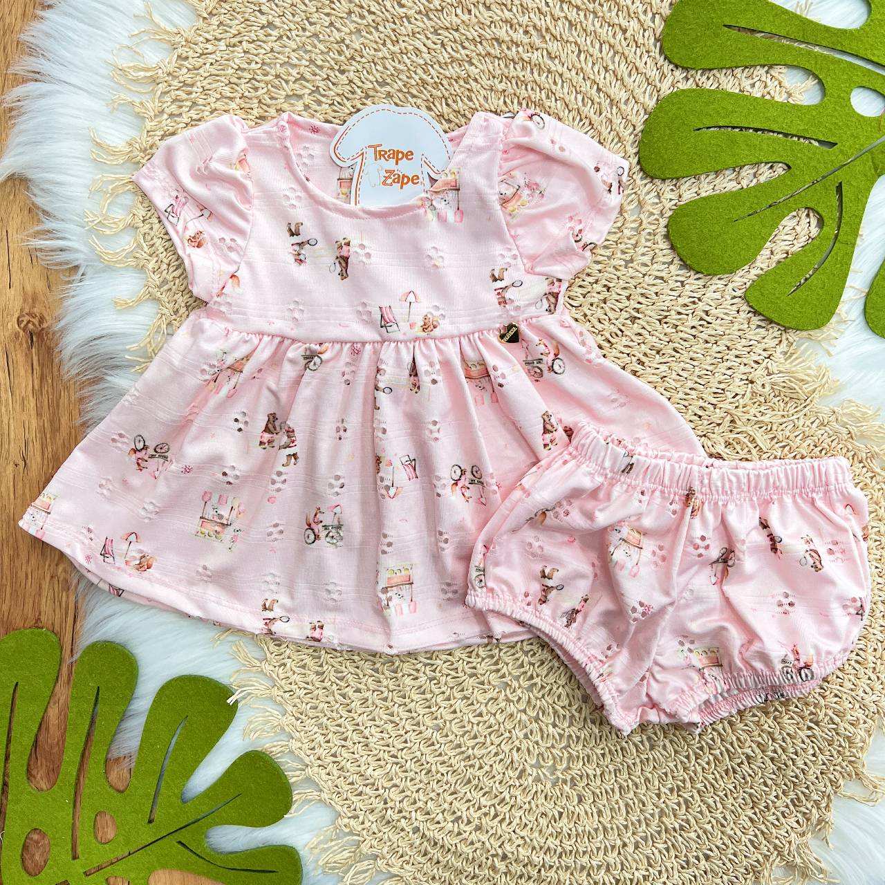 Vestido em Lese e Calcinha Bichinhos - Rosa